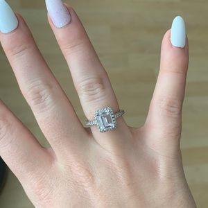 Toni Sevdalis brand ring